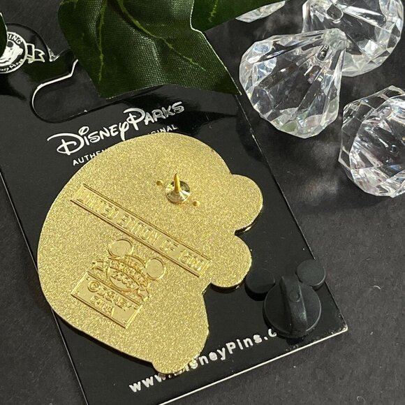 Disney Minnie Mouse Trading Pin Jumbo Hair Bow Badge Lapel Pin Brooch Jewelry - Picture 4 of 12